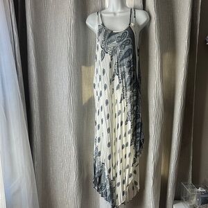 Source Unknown Black and White Asymmetrical Dress